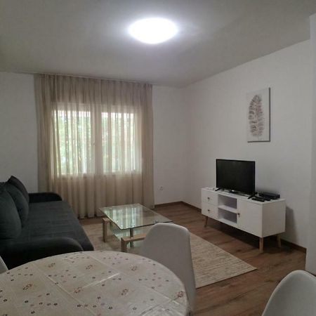 City Mid Mostar Apartment Экстерьер фото