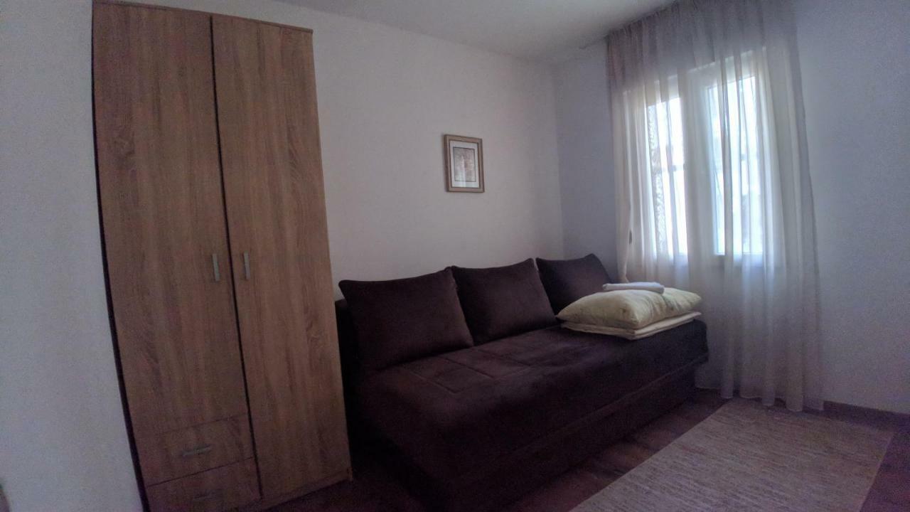 City Mid Mostar Apartment Экстерьер фото
